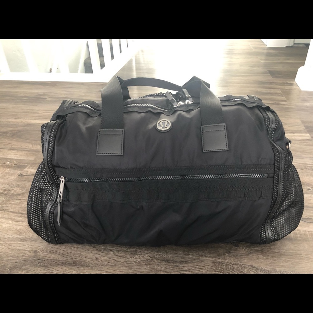 Lululemon duffle bag